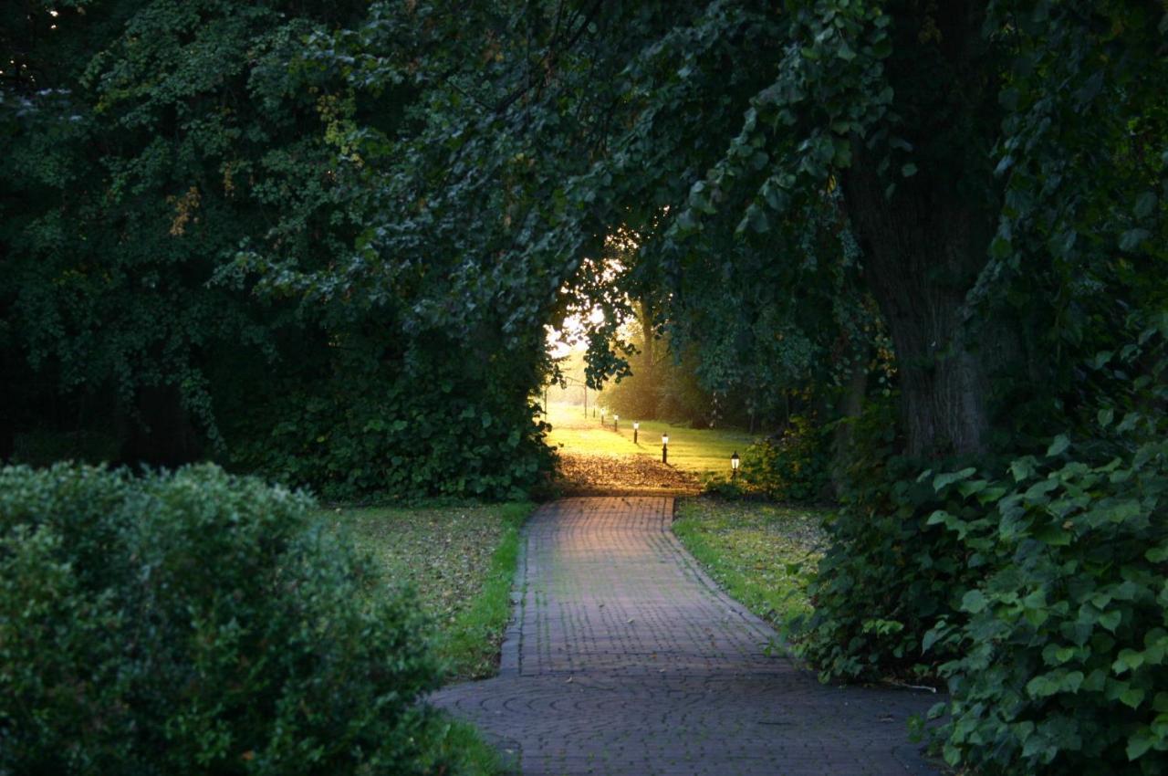 Ferienwohnungen Weitblick & Am Speicher Wiek auf Ruegen Exterior photo